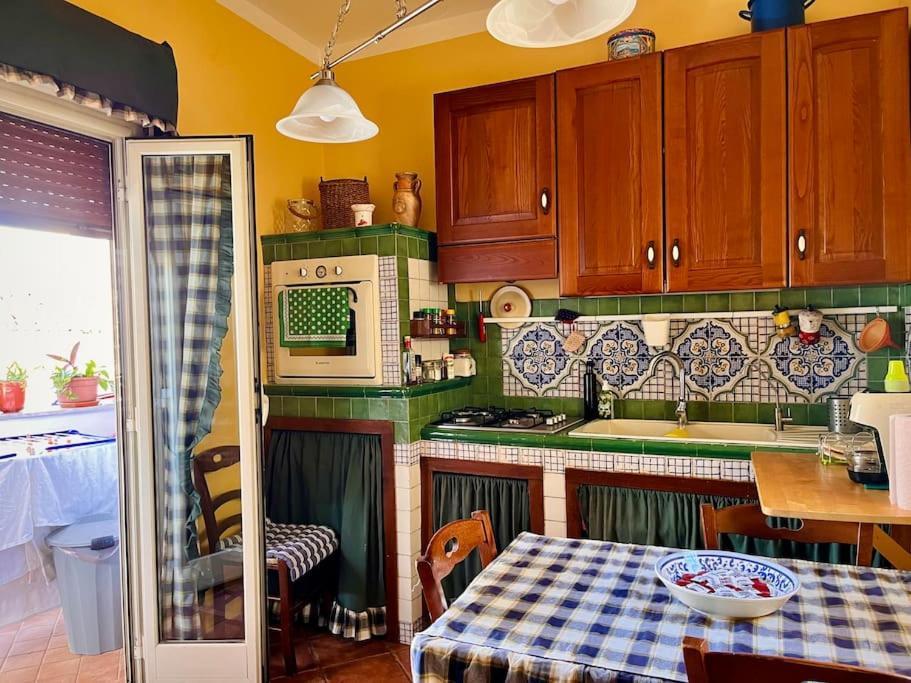 Ampio In Pieno Centro Storico. Apartamento *